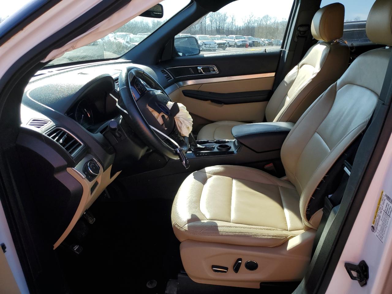 2017 Ford Explorer VIN 1FM5K7D83HGE10993 Copart auction photo, front end / side damage thumbnail 7