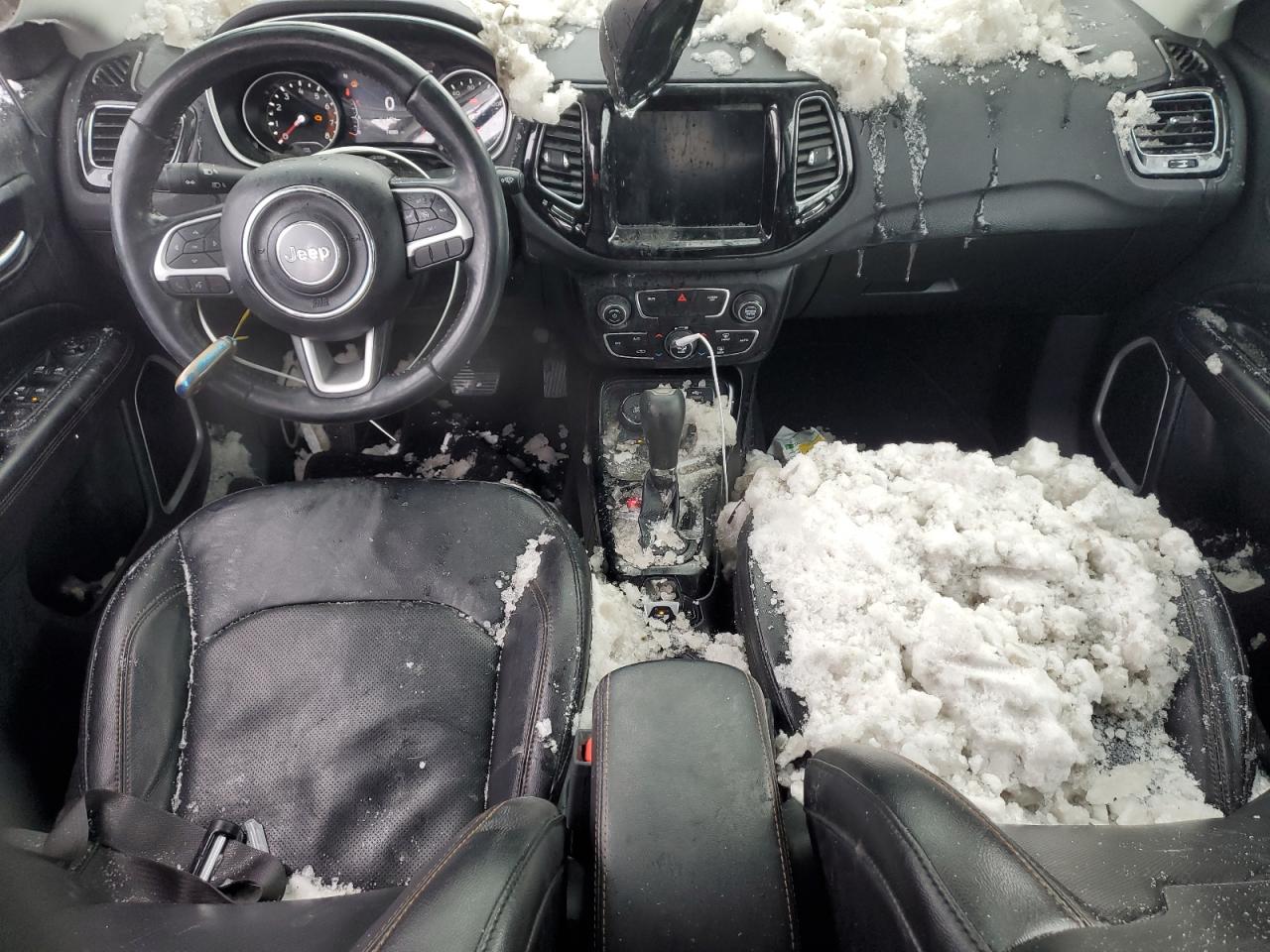 2020 Jeep Compass VIN 3C4NJDCB4LT161059 Copart auction photo, rollover damage thumbnail 8