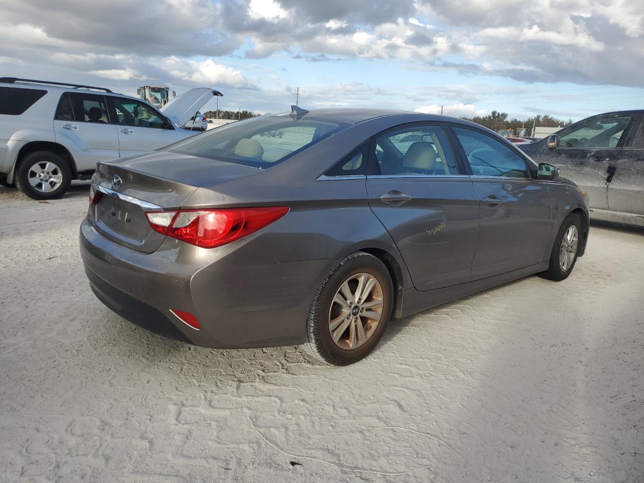 2014 Hyundai Sonata VIN 5NPEB4AC0EH909317 Copart auction photo, water/flood damage thumbnail 3