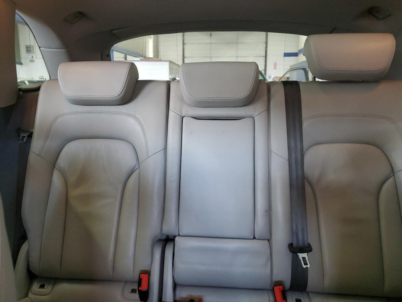 2010 Audi Q5 VIN WA1LKAFP5AA006755 Copart auction photo, side / rear end damage thumbnail 10