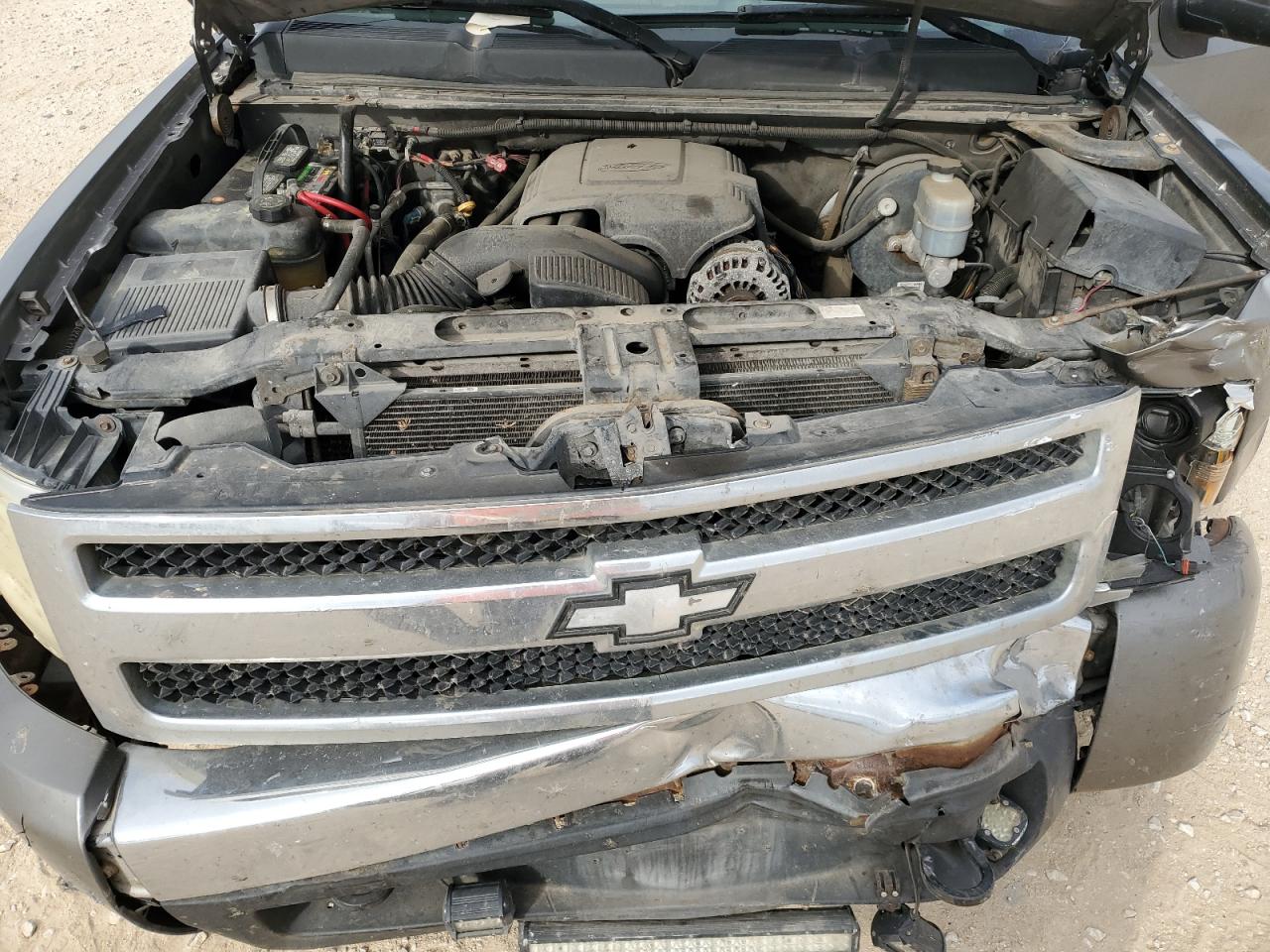 2008 Chevrolet Silverado VIN 2GCEK133181331231 Copart auction photo, front end / minor dent/scratches damage thumbnail 12