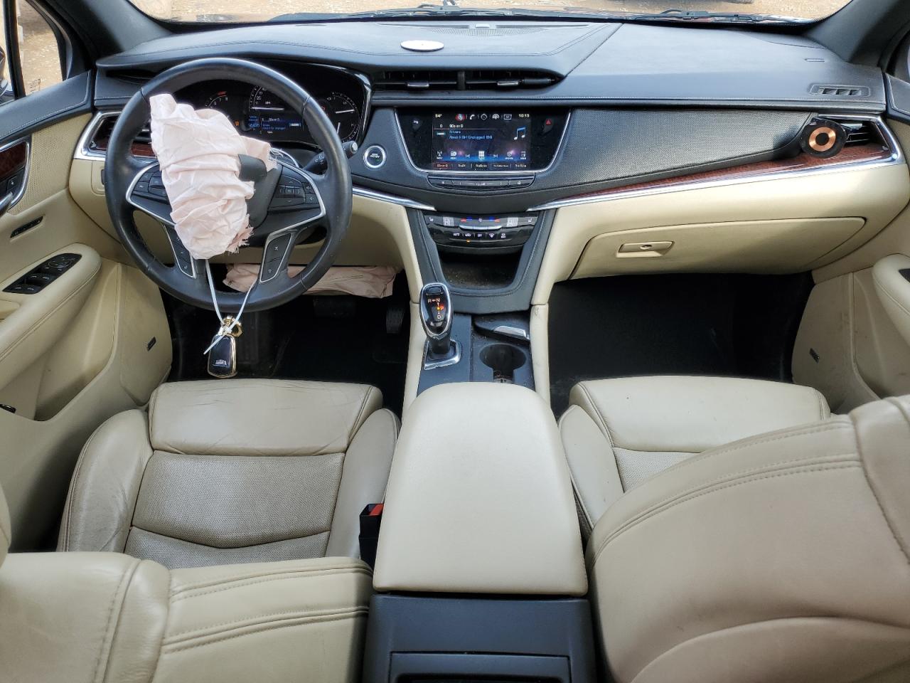 2017 Cadillac XT5 VIN 1GYKNBRS7HZ216021 Copart auction photo, front end / side damage thumbnail 8