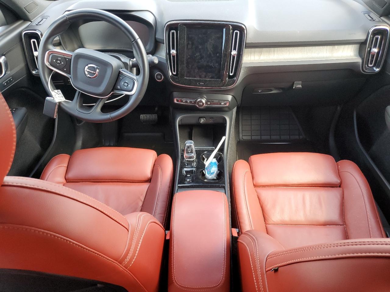 2019 Volvo XC40 VIN YV4162UL6K2146605 Copart auction photo, water/flood damage thumbnail 8