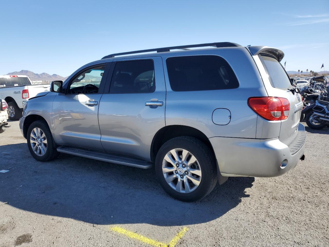 2010 Toyota Sequoia VIN 5TDDY5G15AS038960 Copart auction photo, front end damage thumbnail 2