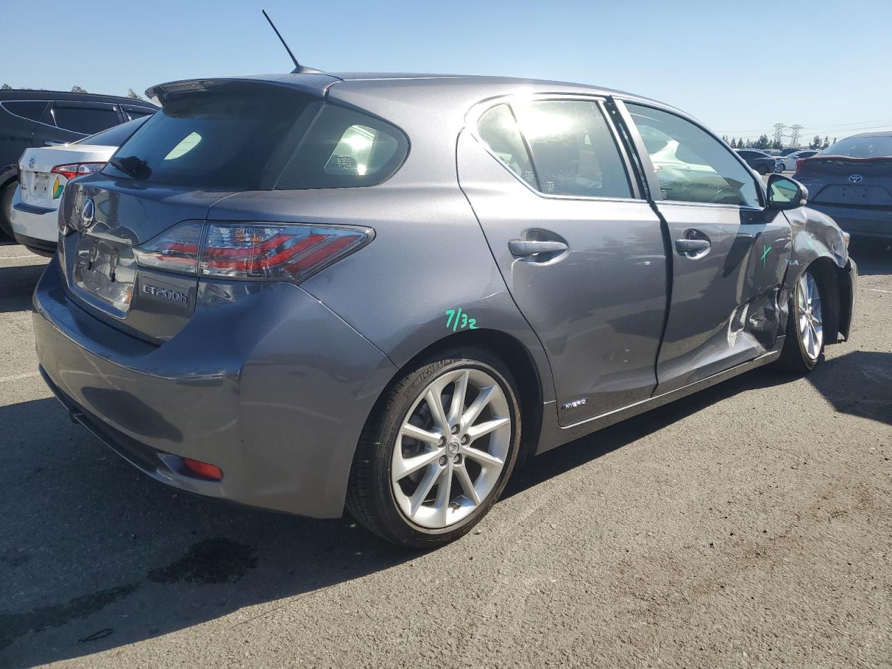2012 Lexus CT VIN JTHKD5BH9C2063490 Copart auction photo, front end / undercarriage damage thumbnail 3