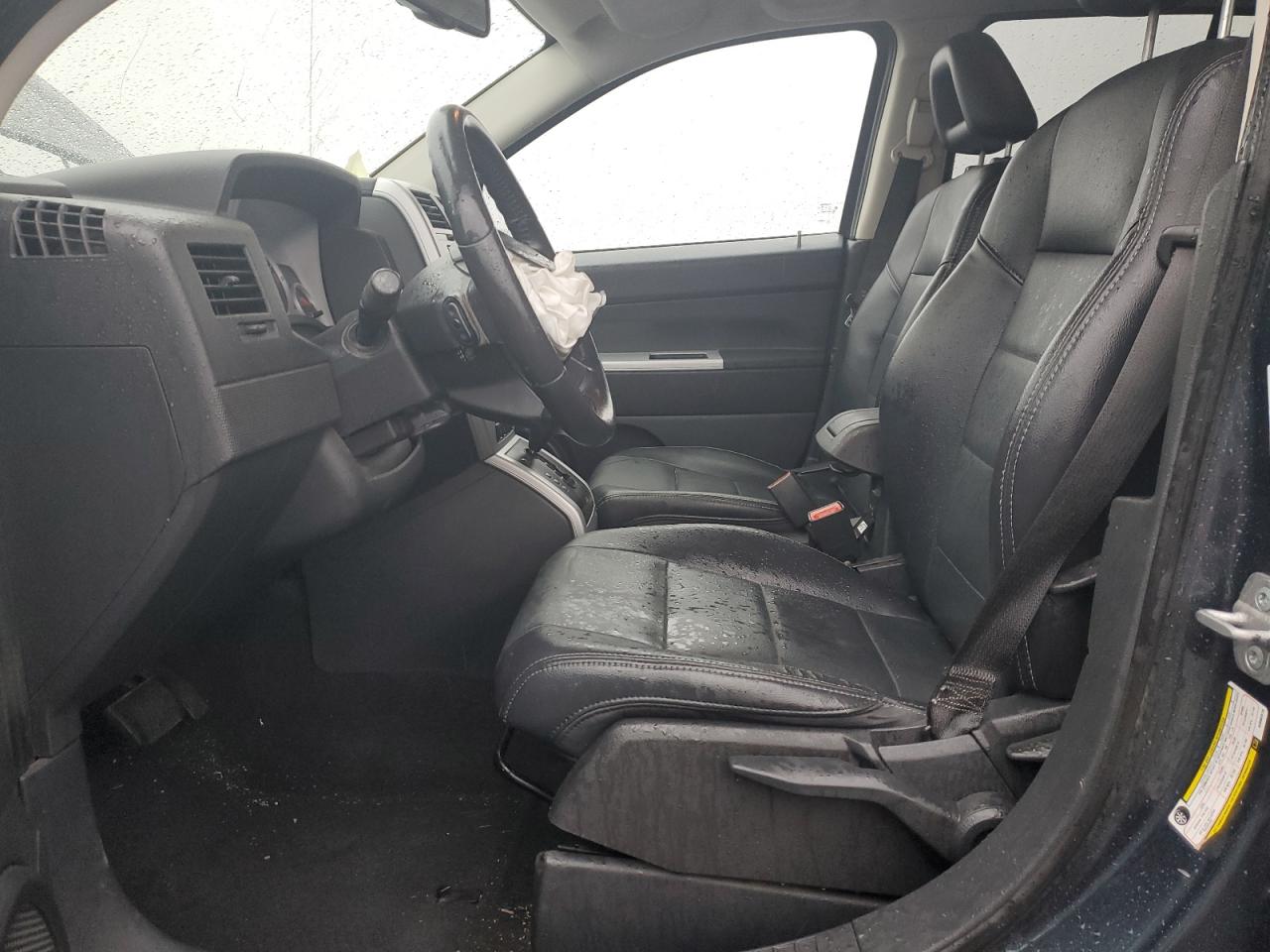 2008 Jeep Compass VIN 1J8FF57WX8D565918 Copart auction photo, front end damage thumbnail 7