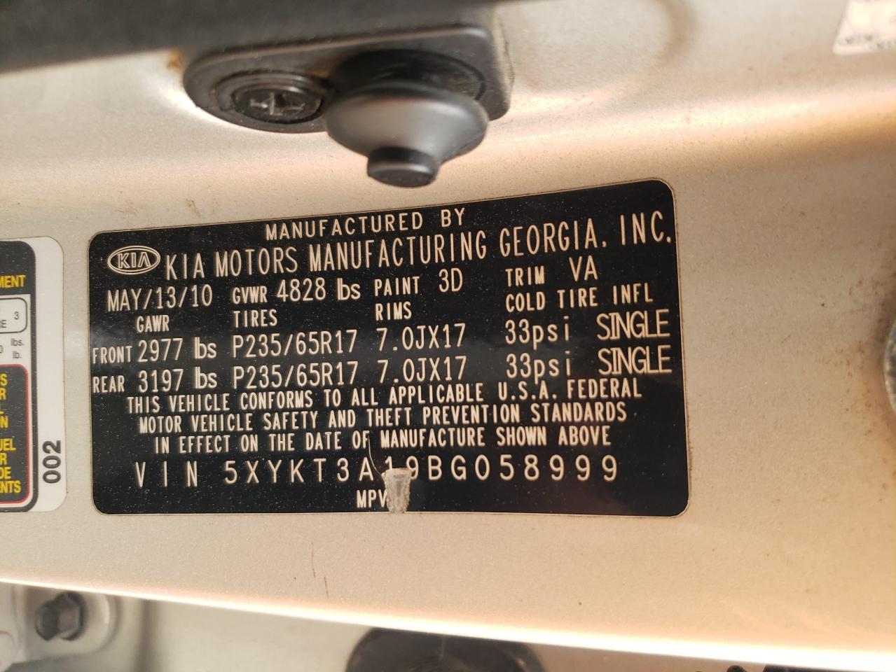 2011 KIA Sorento VIN 5XYKT3A19BG058999 Copart auction photo, side / minor dent/scratches damage thumbnail 12