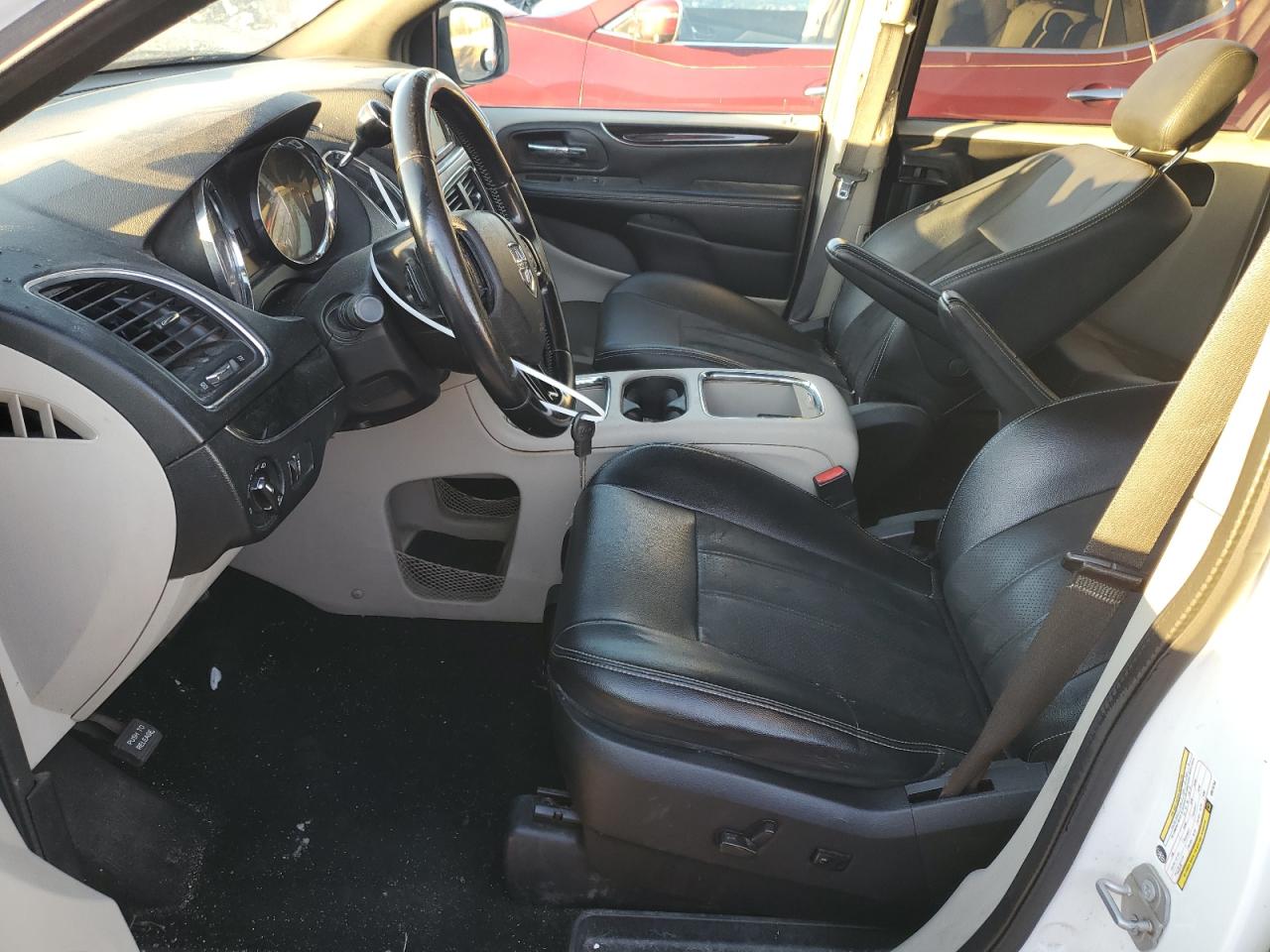 2019 Dodge Caravan VIN 2C4RDGCG5KR516764 Copart auction photo, minor dent/scratches damage thumbnail 7