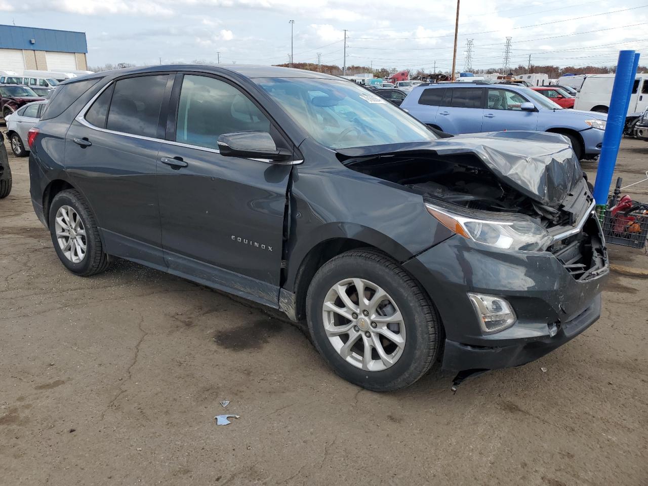 2019 Chevrolet Equinox VIN 2GNAXJEV9K6296812 Copart auction photo, front end damage thumbnail 4