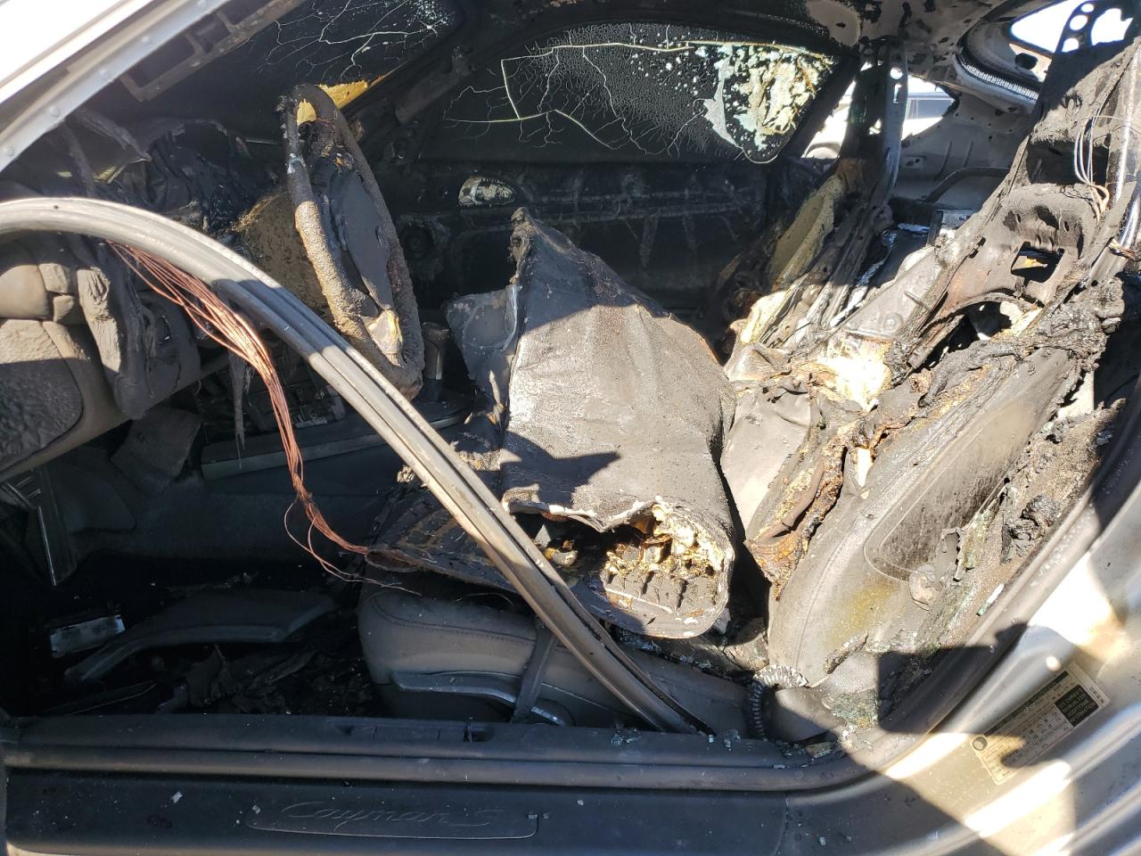2006 Porsche Cayman VIN WP0AB29896U784389 Copart auction photo, burn damage thumbnail 7