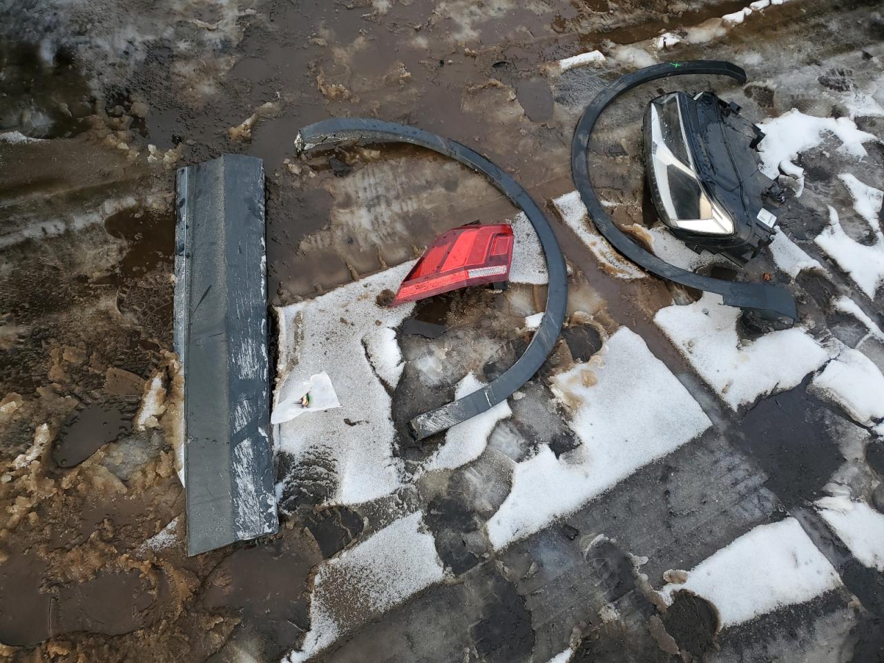 2018 Volkswagen Tiguan VIN 3VV2B7AX3JM125999 Copart auction photo, all over damage thumbnail 13