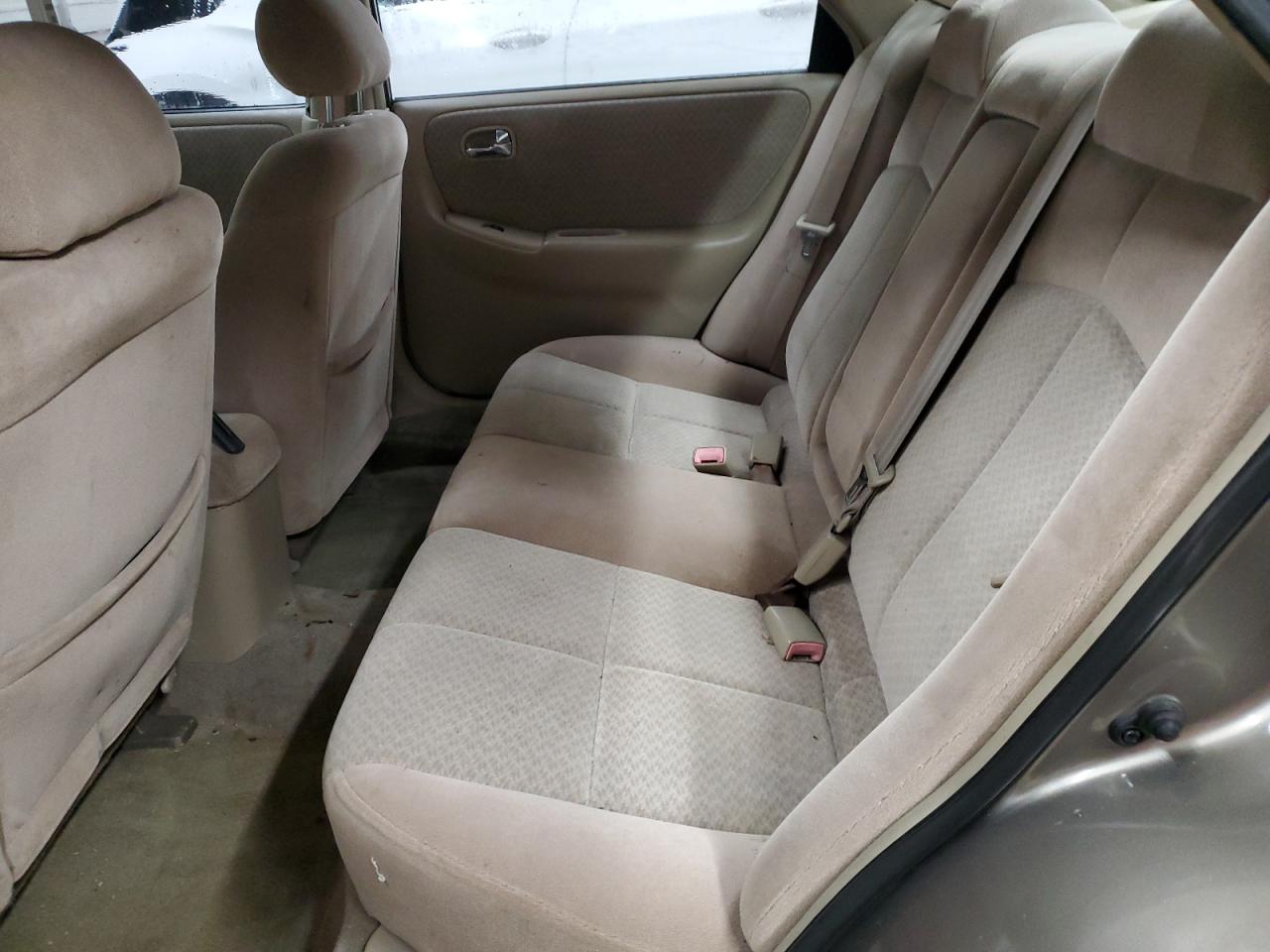 2000 Mazda 626 VIN 1YVGF22C6Y5175233 Copart auction photo, all over / top/roof damage thumbnail 10