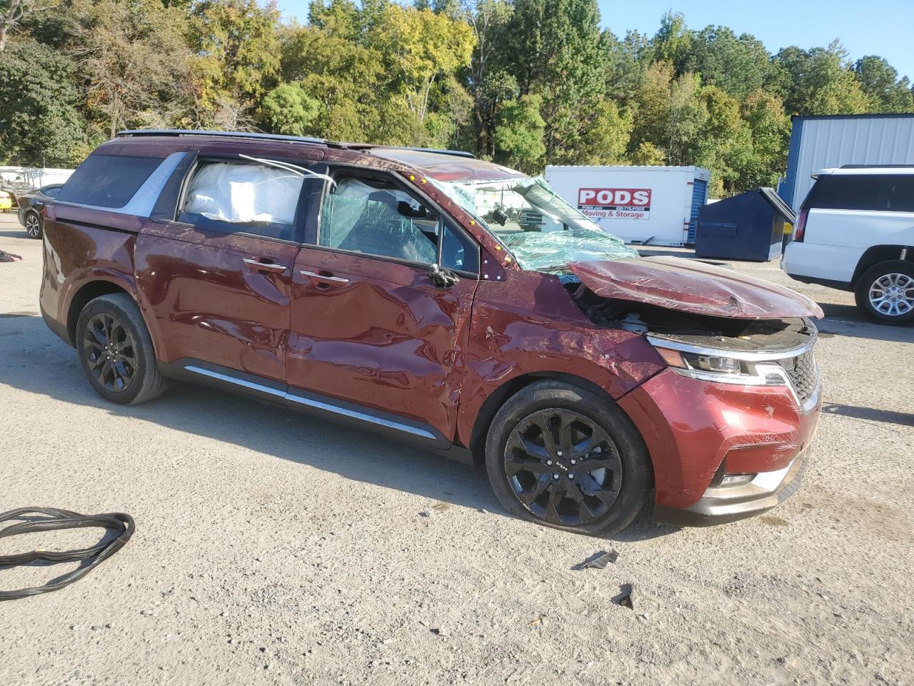 2024 KIA Carnival VIN KNDNE5H37R6414924 Copart auction photo, front end / minor dent/scratches damage thumbnail 4