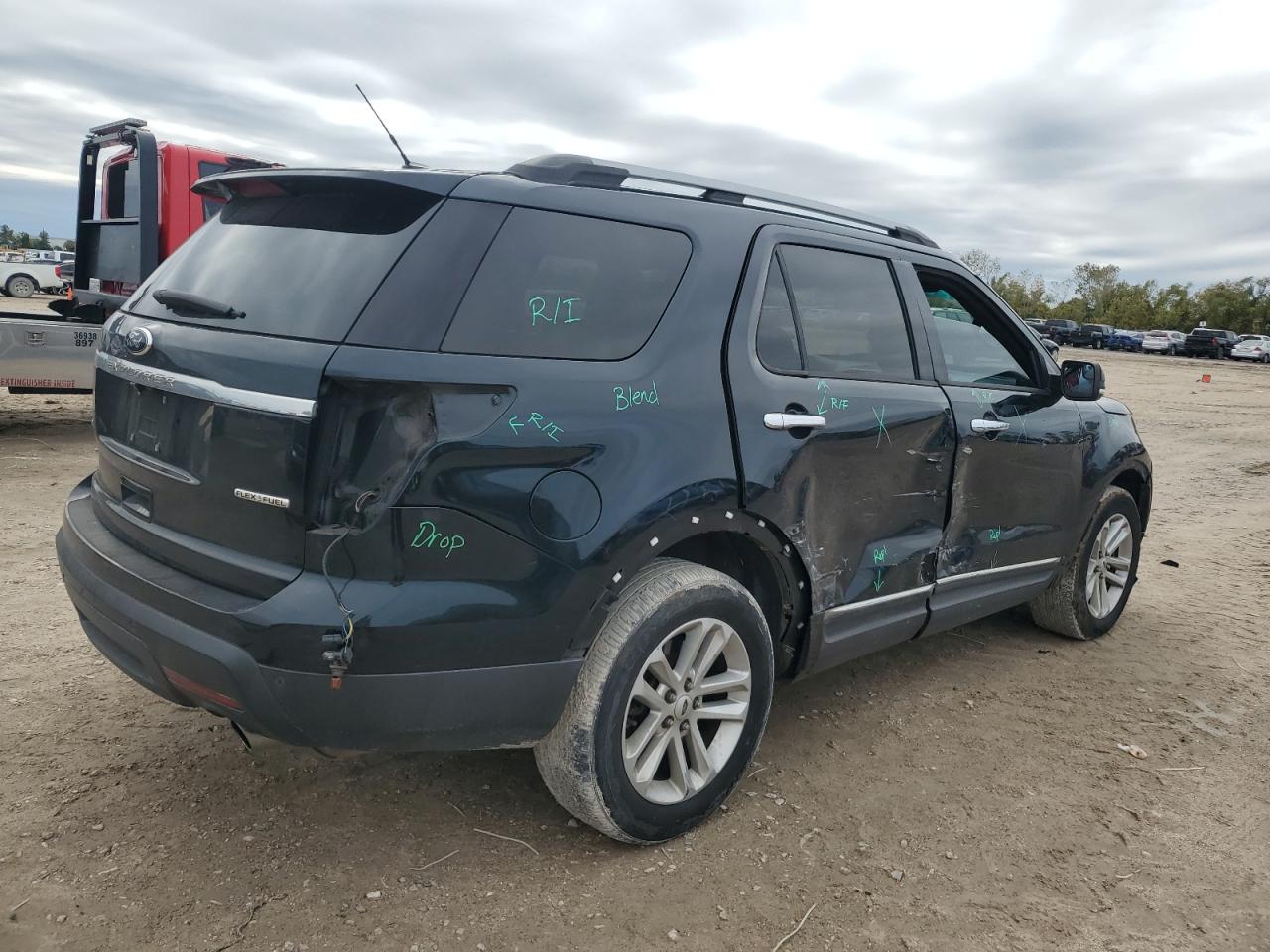 2014 Ford Explorer VIN 1FM5K7D88EGB40073 Copart auction photo, all over damage thumbnail 3