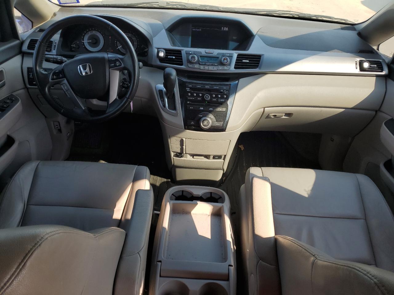 2013 Honda Odyssey VIN 5FNRL5H62DB016762 Copart auction photo, vandalism damage thumbnail 8