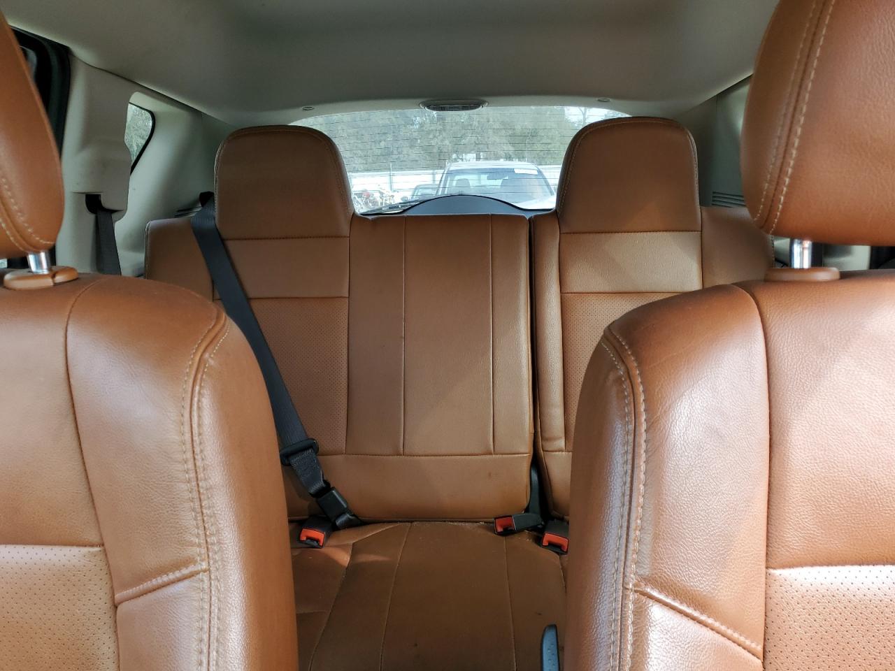 2016 Jeep Compass VIN 1C4NJCEA8GD784596 Copart auction photo, rear end / minor dent/scratches damage thumbnail 10