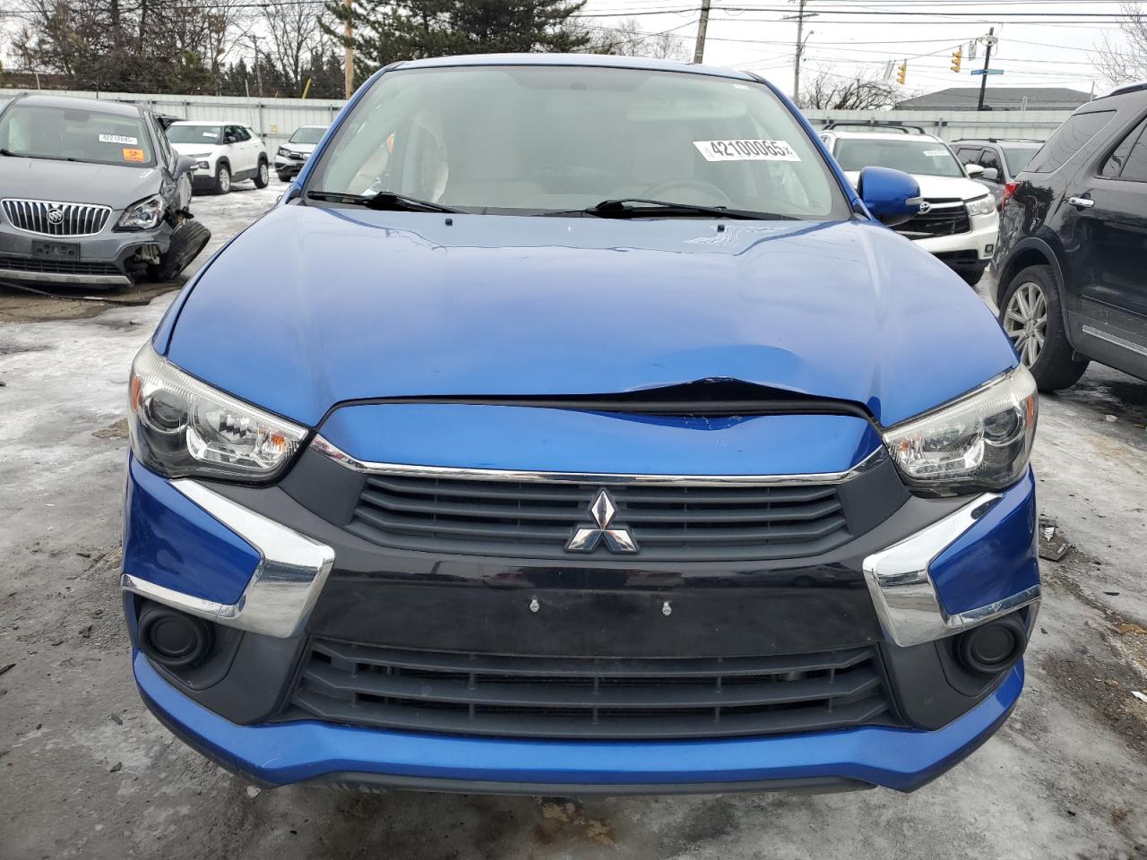 2017 Mitsubishi Outlander VIN JA4AP3AU5HZ044371 Copart auction photo, side / front end damage thumbnail 5