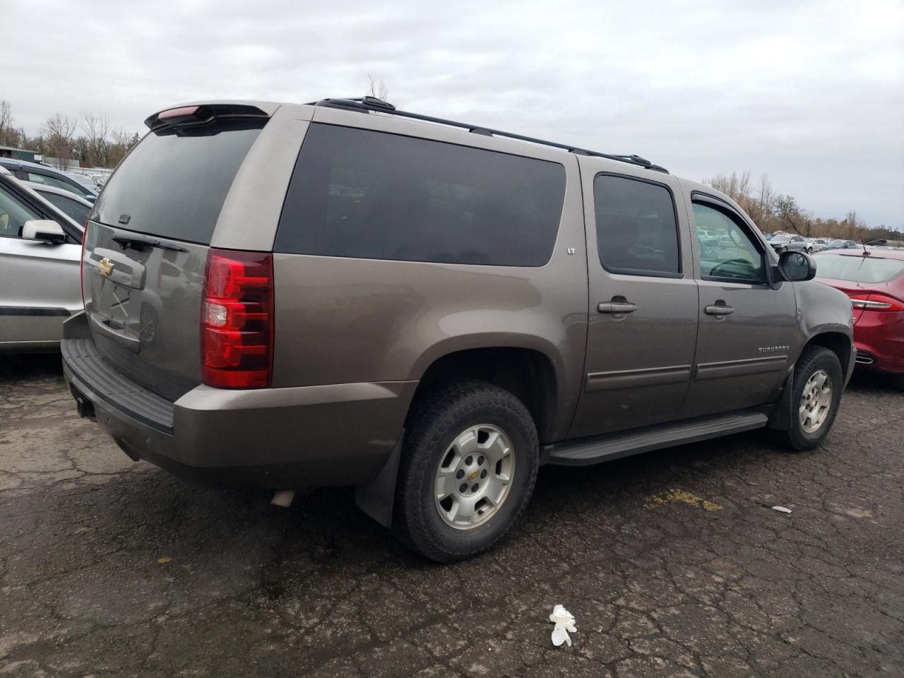 2013 Chevrolet Suburban VIN 1GNSKJE7XDR101702 Copart auction photo, all over damage thumbnail 3