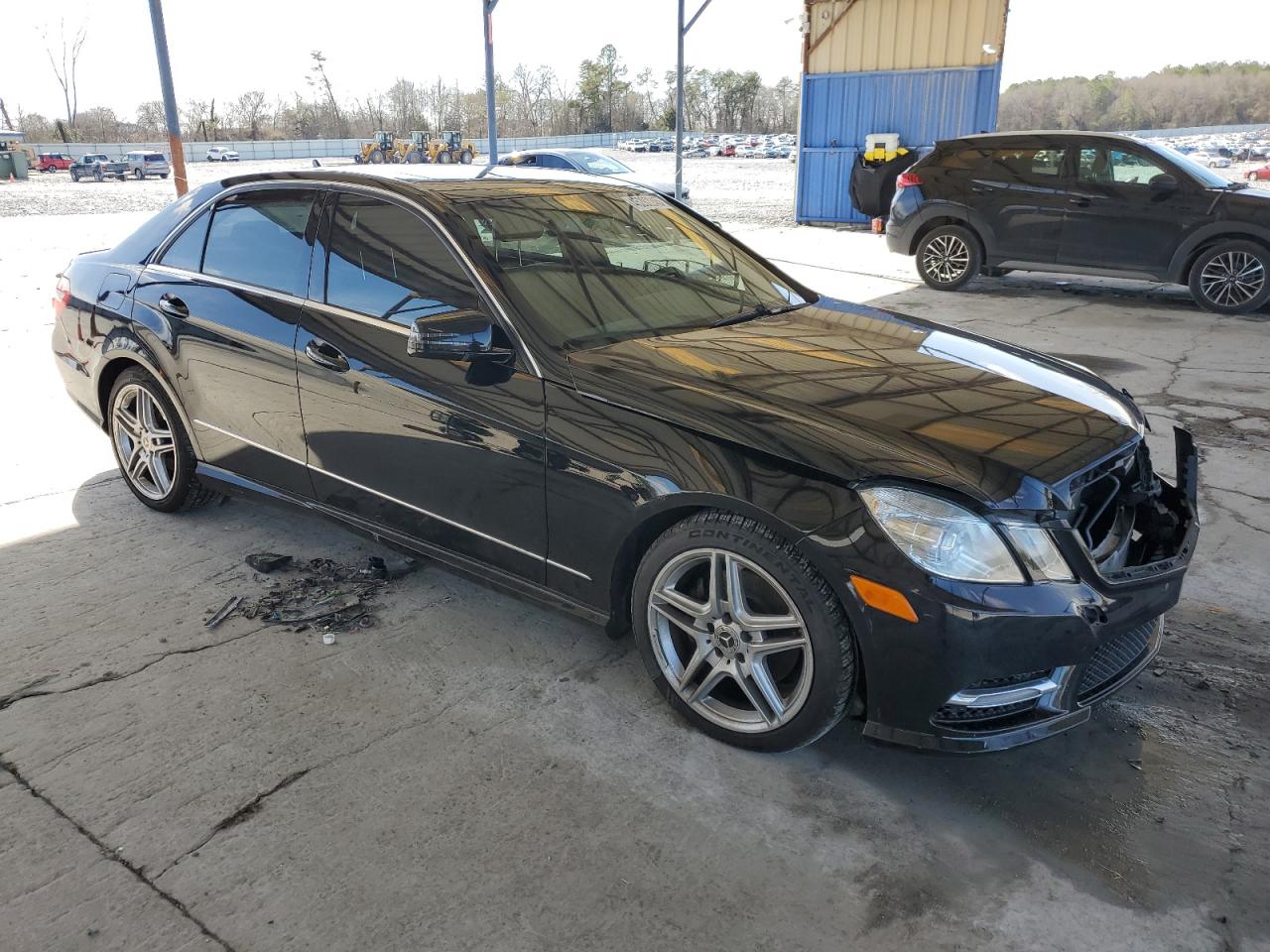 2013 Mercedes-Benz E-klasse VIN WDDHF8JBXDA725692 Copart auction photo, front end / minor dent/scratches damage thumbnail 4