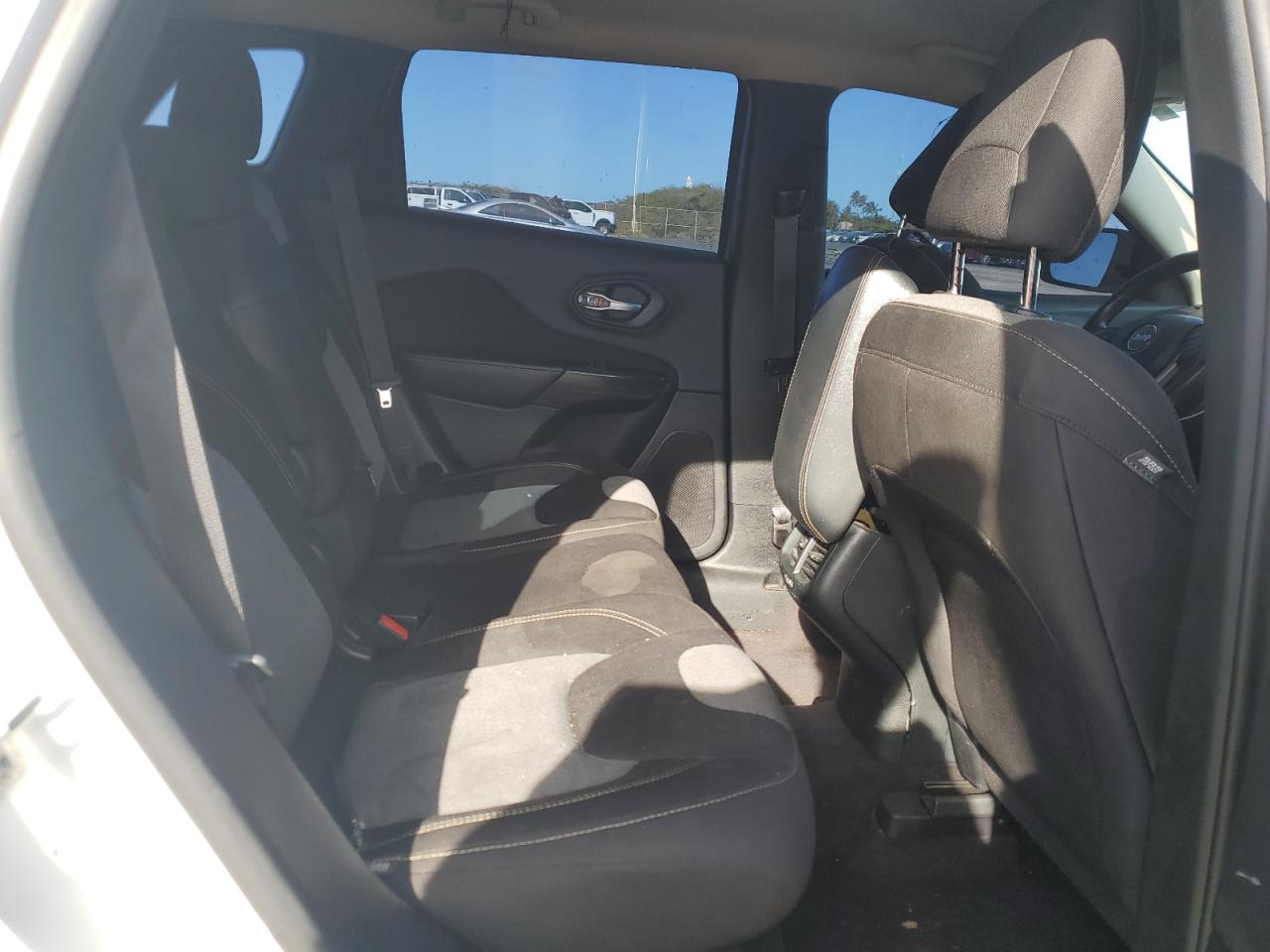 2016 Jeep Grand Cherokee VIN 1C4PJMAB9GW215368 Copart auction photo, front end / side damage thumbnail 11