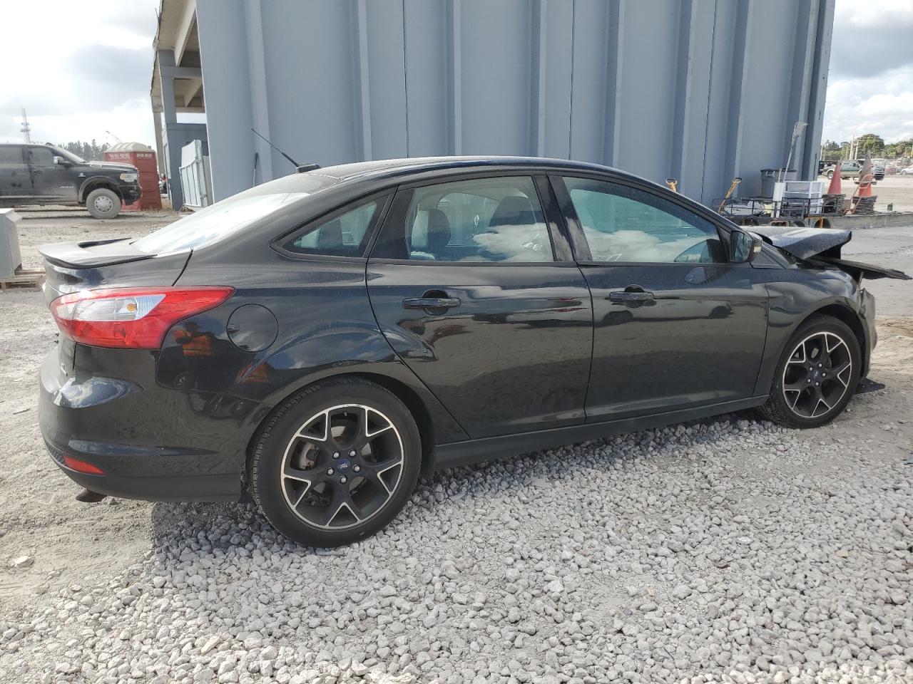 2013 Ford Focus VIN 1FADP3F29DL221792 Copart auction photo, front end / minor dent/scratches damage thumbnail 3