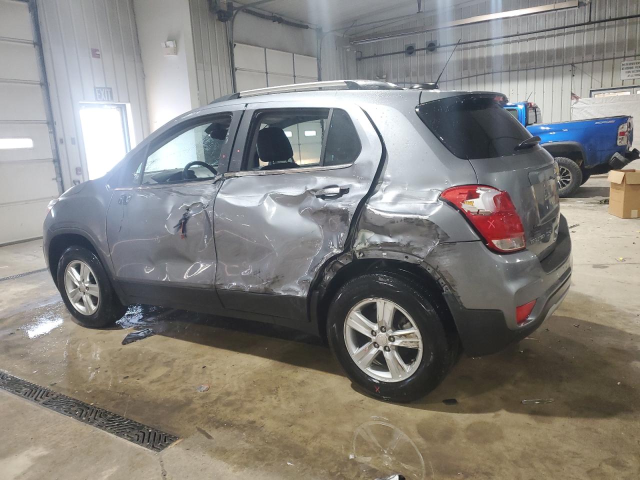 2020 Chevrolet Trax VIN 3GNCJPSB2LL186348 Copart auction photo, side damage thumbnail 2