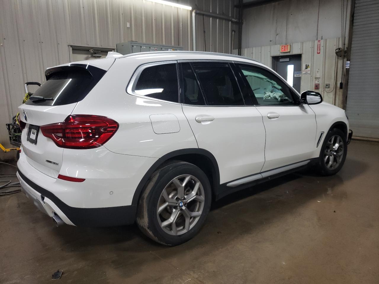2021 BMW X3 VIN 5UXTY5C03M9H61171 Copart auction photo, side / front end damage thumbnail 3