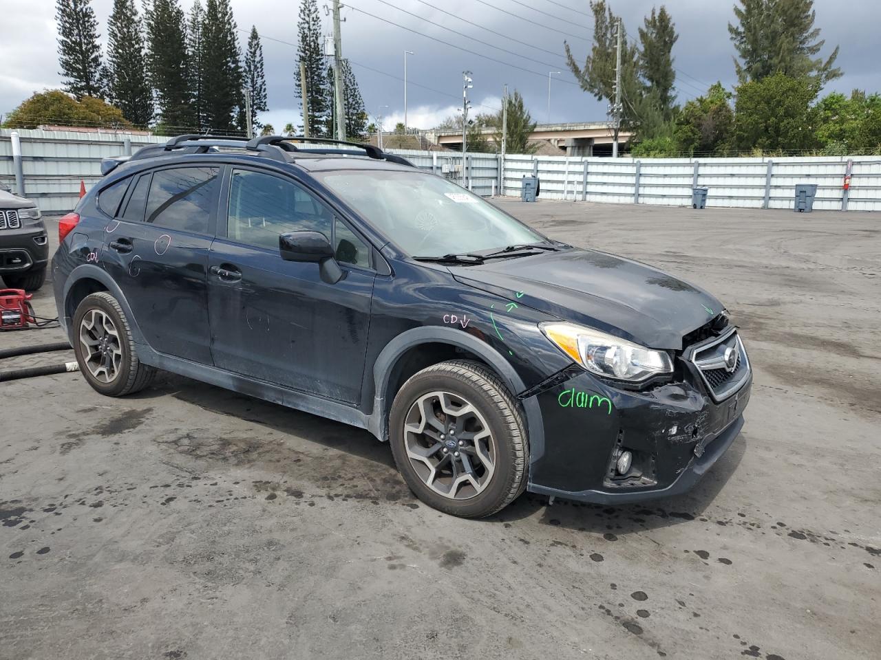2016 Subaru XV VIN JF2GPADCXG8308293 Copart auction photo, front end damage thumbnail 4