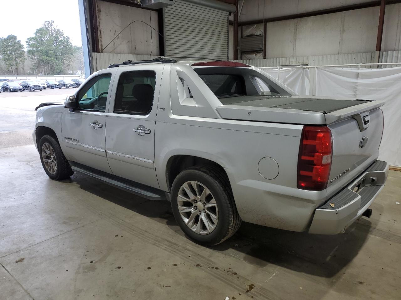 2012 Chevrolet Avalanche VIN 3GNMCGE0XCG183781 Copart auction photo, front end / minor dent/scratches damage thumbnail 2