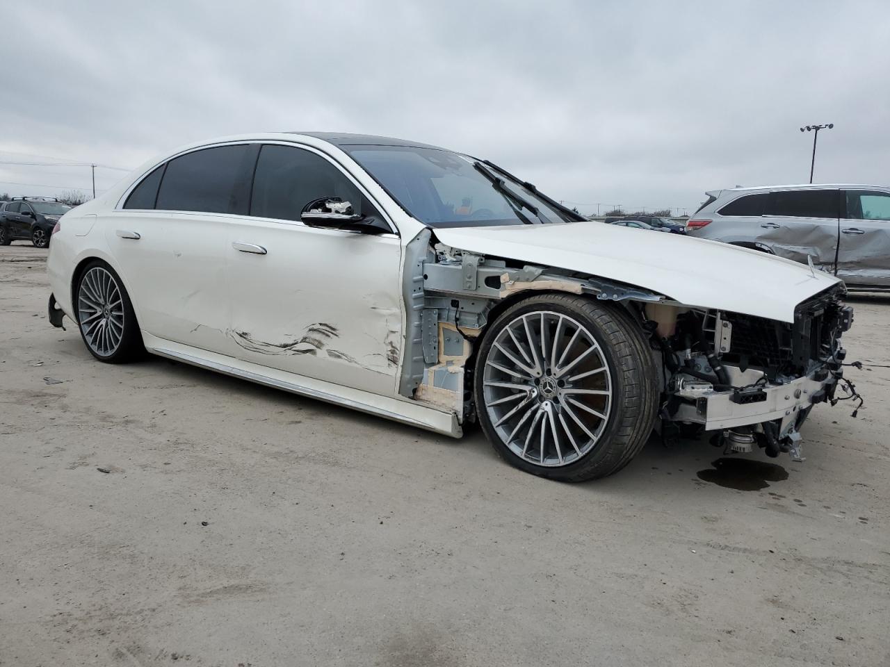 2022 Mercedes-Benz S-klasse VIN W1K6G6DB9NA142603 Copart auction photo, all over damage thumbnail 4