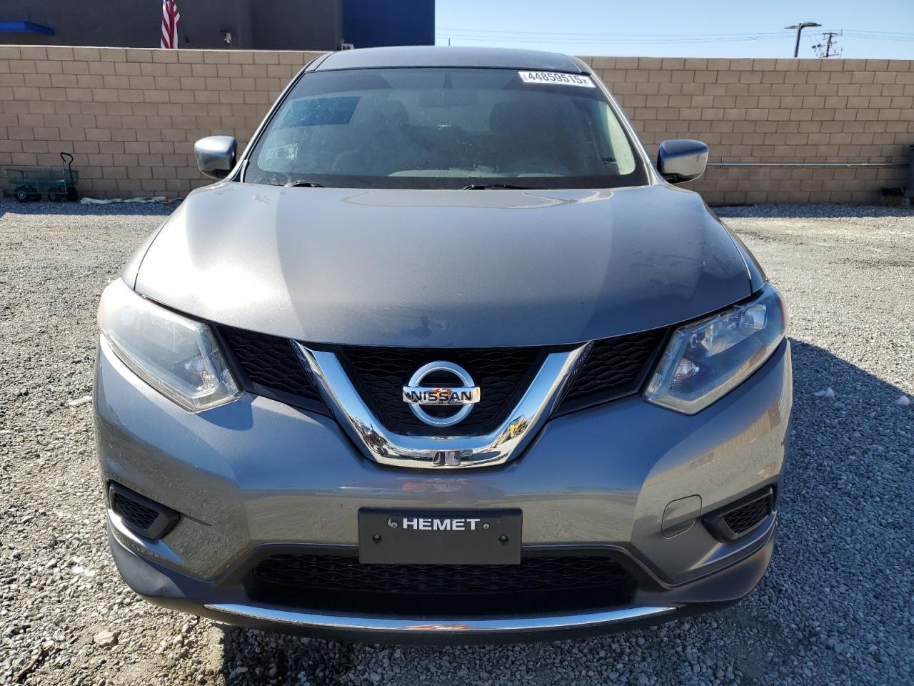 2016 Nissan Rogue VIN JN8AT2MTXGW029545 Copart auction photo, side / rear end damage thumbnail 5