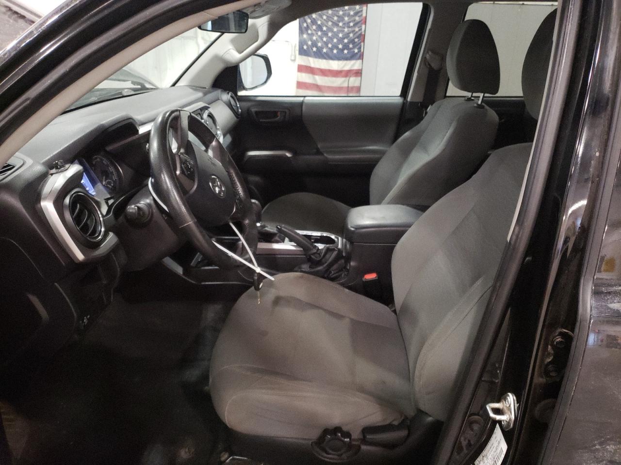 2016 Toyota Tacoma VIN 3TMCZ5AN2GM023989 Copart auction photo, front end / side damage thumbnail 7