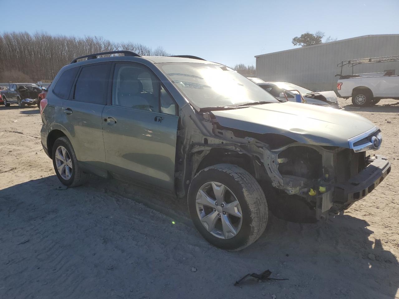 2014 Subaru Forester VIN JF2SJAEC9EH433325 Copart auction photo, front end / minor dent/scratches damage thumbnail 4