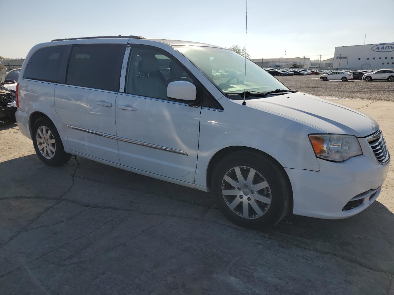 2014 Chrysler Town & Country VIN 2C4RC1BG3ER440161 Copart auction photo, rear end / minor dent/scratches damage thumbnail 4