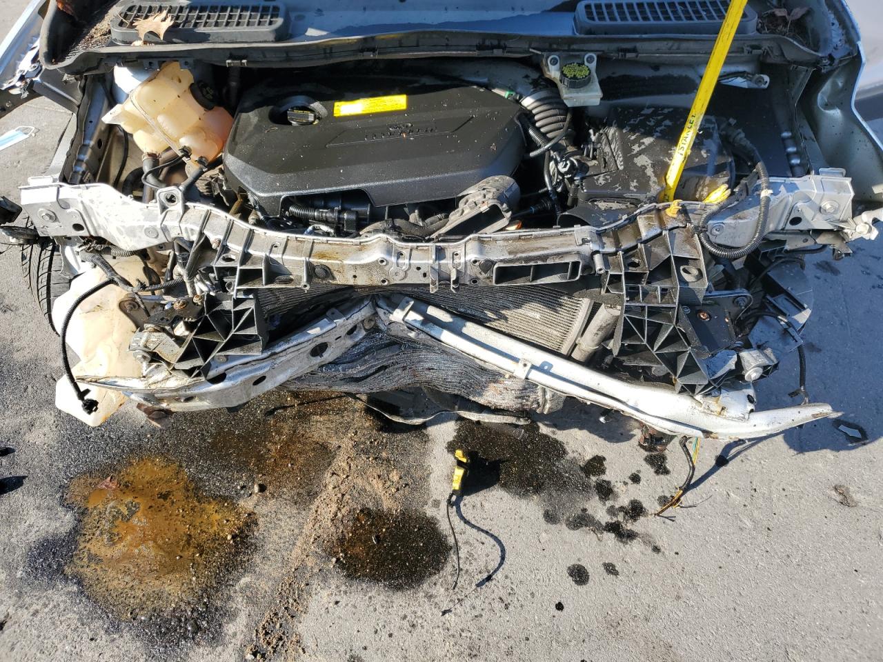 2015 Ford Escape VIN 1FMCU9GX1FUB21092 Copart auction photo, rollover damage thumbnail 13