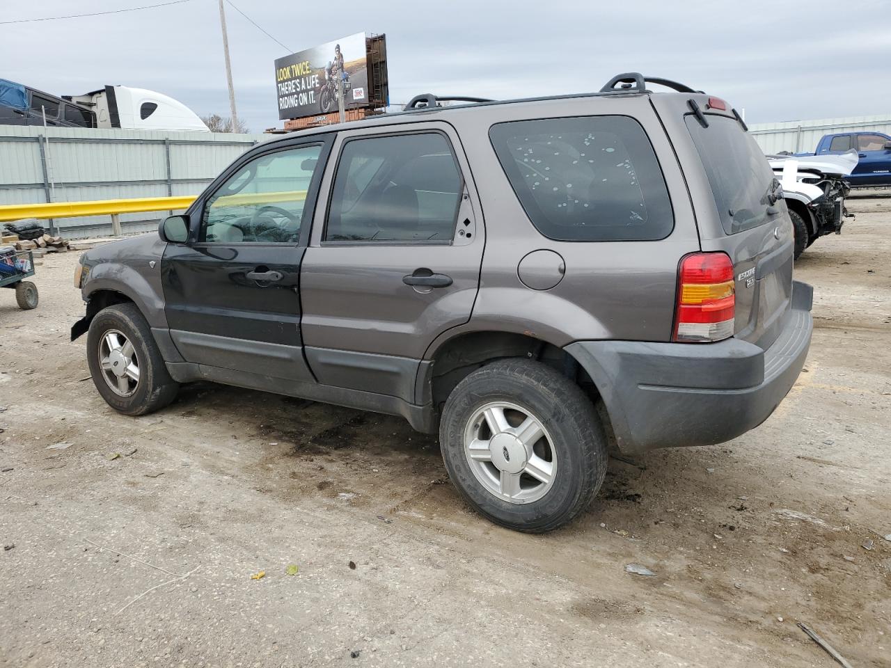 2002 Ford Escape VIN 1FMYU02102KB67376 Copart auction photo, all over damage thumbnail 2