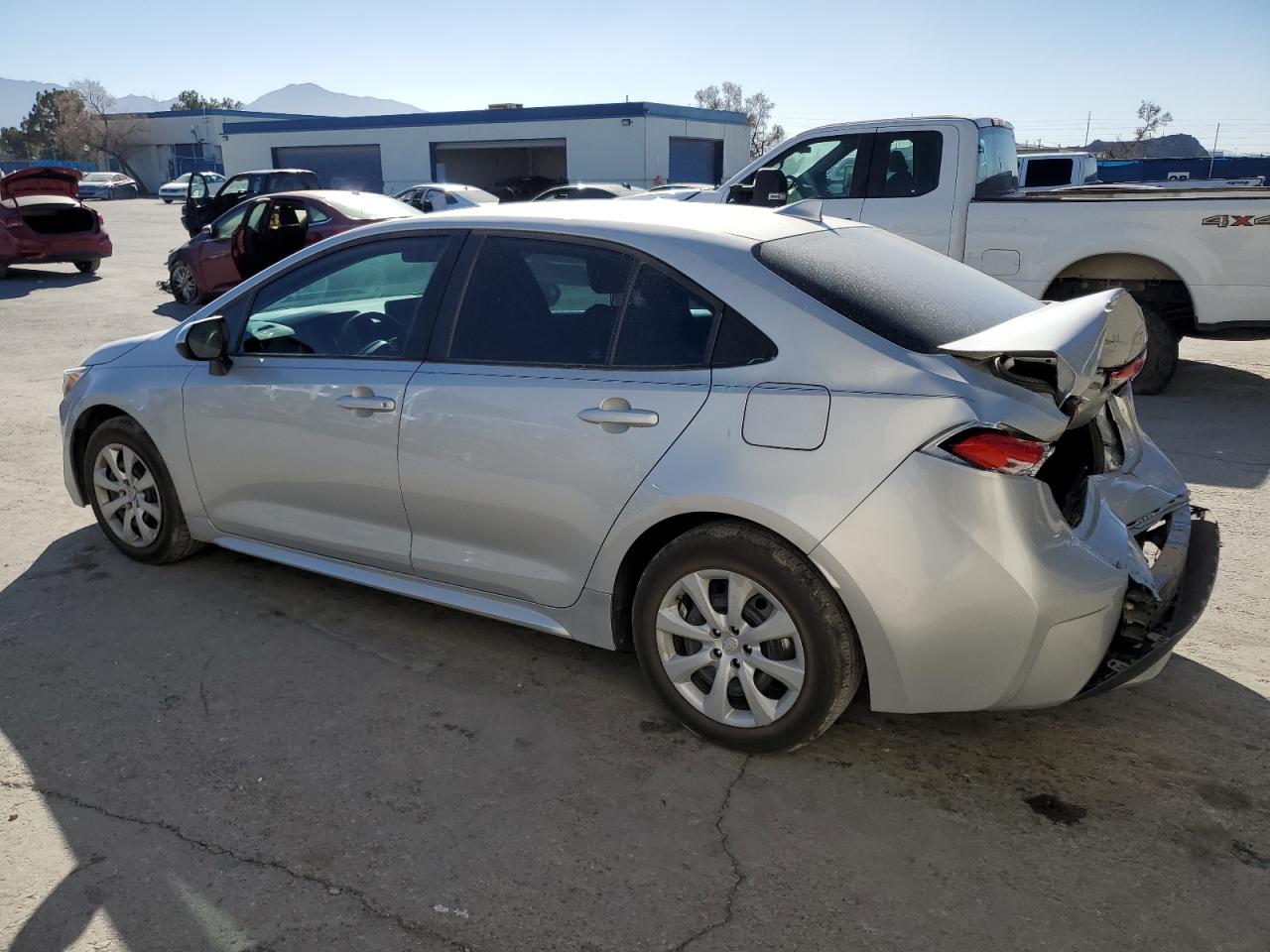 2022 Toyota Corolla VIN 5YFEPMAE4NP335827 Copart auction photo, rear end damage thumbnail 2