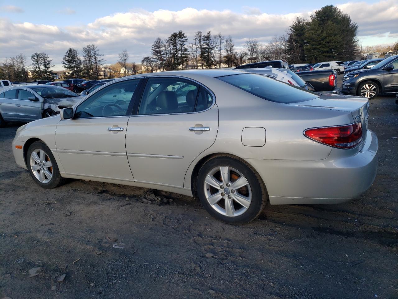 2005 Lexus ES VIN JTHBA30G055078601 Copart auction photo, front end damage thumbnail 2