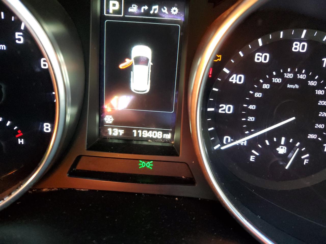 2017 Hyundai Santa Fe VIN 5XYZU3LB0HG396933 Copart auction photo, front end damage thumbnail 9