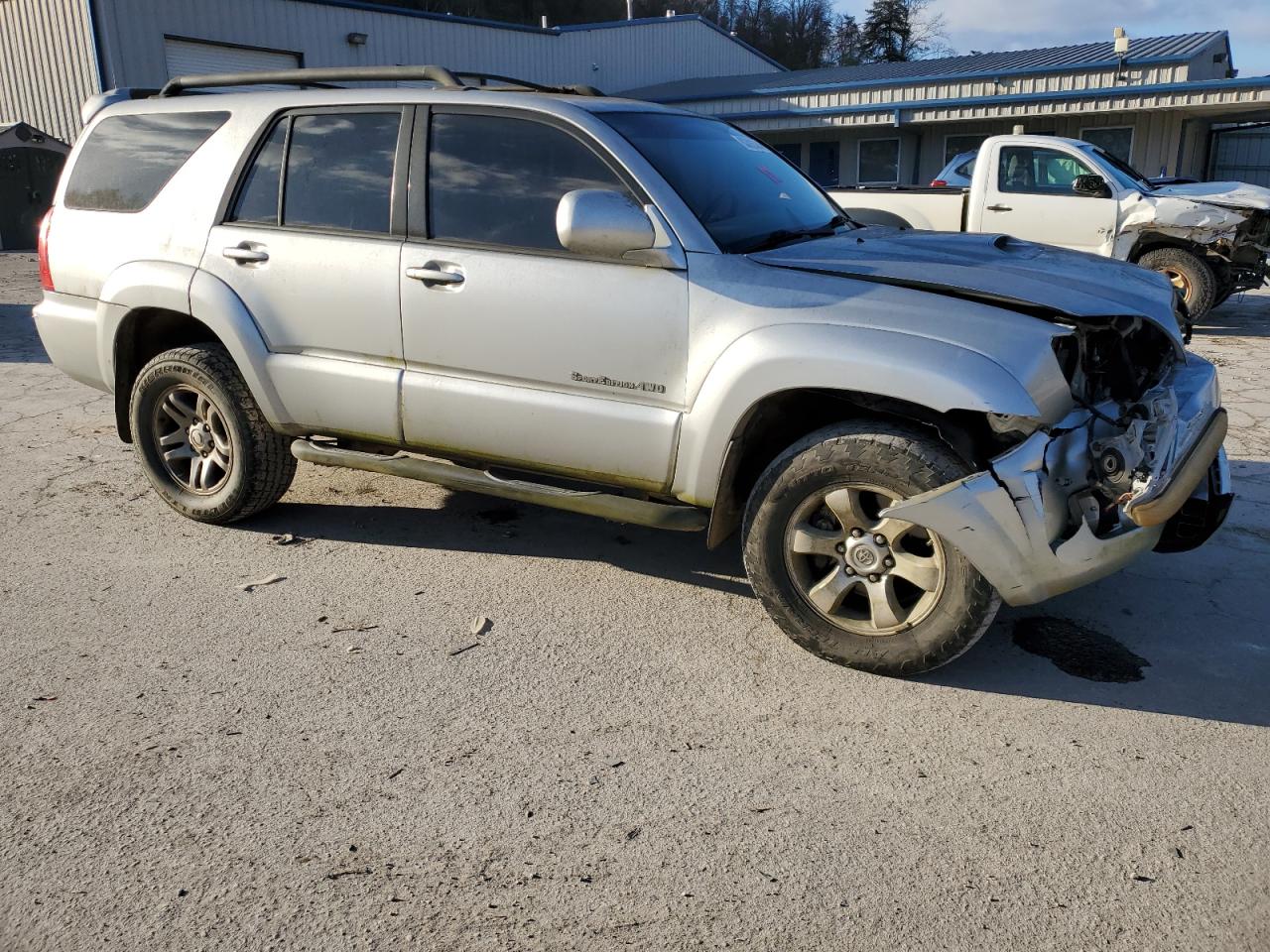 2007 Toyota 4Runner VIN JTEBU14R470112737 Copart auction photo, front end / rear end damage thumbnail 4