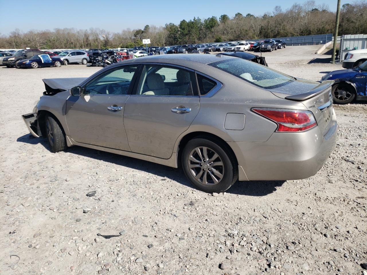 2015 Nissan Altima VIN 1N4AL3AP5FN916098 Copart auction photo, front end / minor dent/scratches damage thumbnail 2