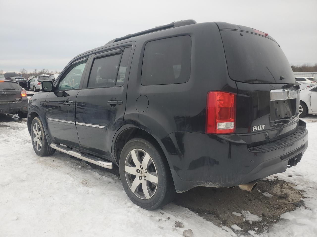 2015 Honda Pilot VIN 5FNYF4H94FB032553 Copart auction photo, burn - engine damage thumbnail 2