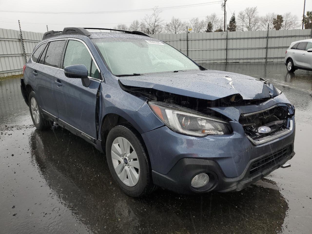 2018 Subaru Outback VIN 4S4BSAFC4J3380353 Copart auction photo, front end / rear end damage thumbnail 4