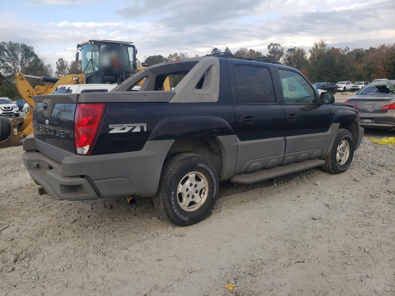2002 Chevrolet Avalanche VIN 3GNEK13T62G174091 Copart auction photo, all over damage thumbnail 3