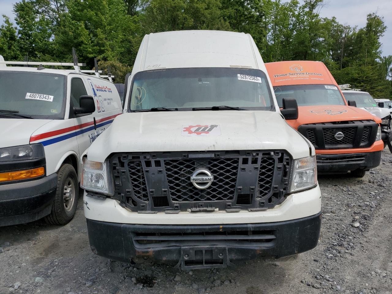 2017 Nissan NV VIN 1N6BF0LY6HN808003 Copart auction photo, side / front end damage thumbnail 5
