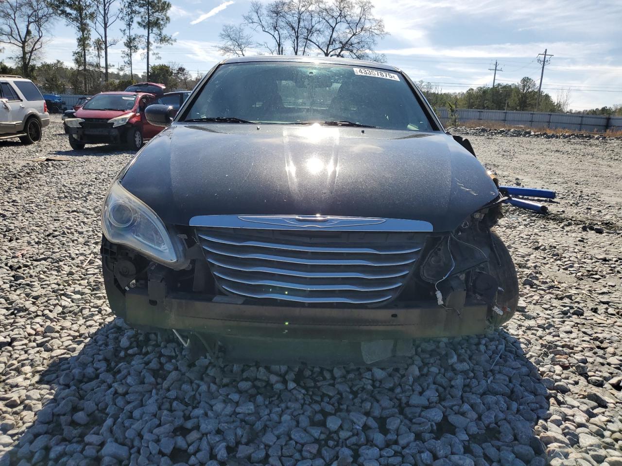 2014 Chrysler 200 VIN 1C3CCBAB2EN206063 Copart auction photo, front end / side damage thumbnail 5