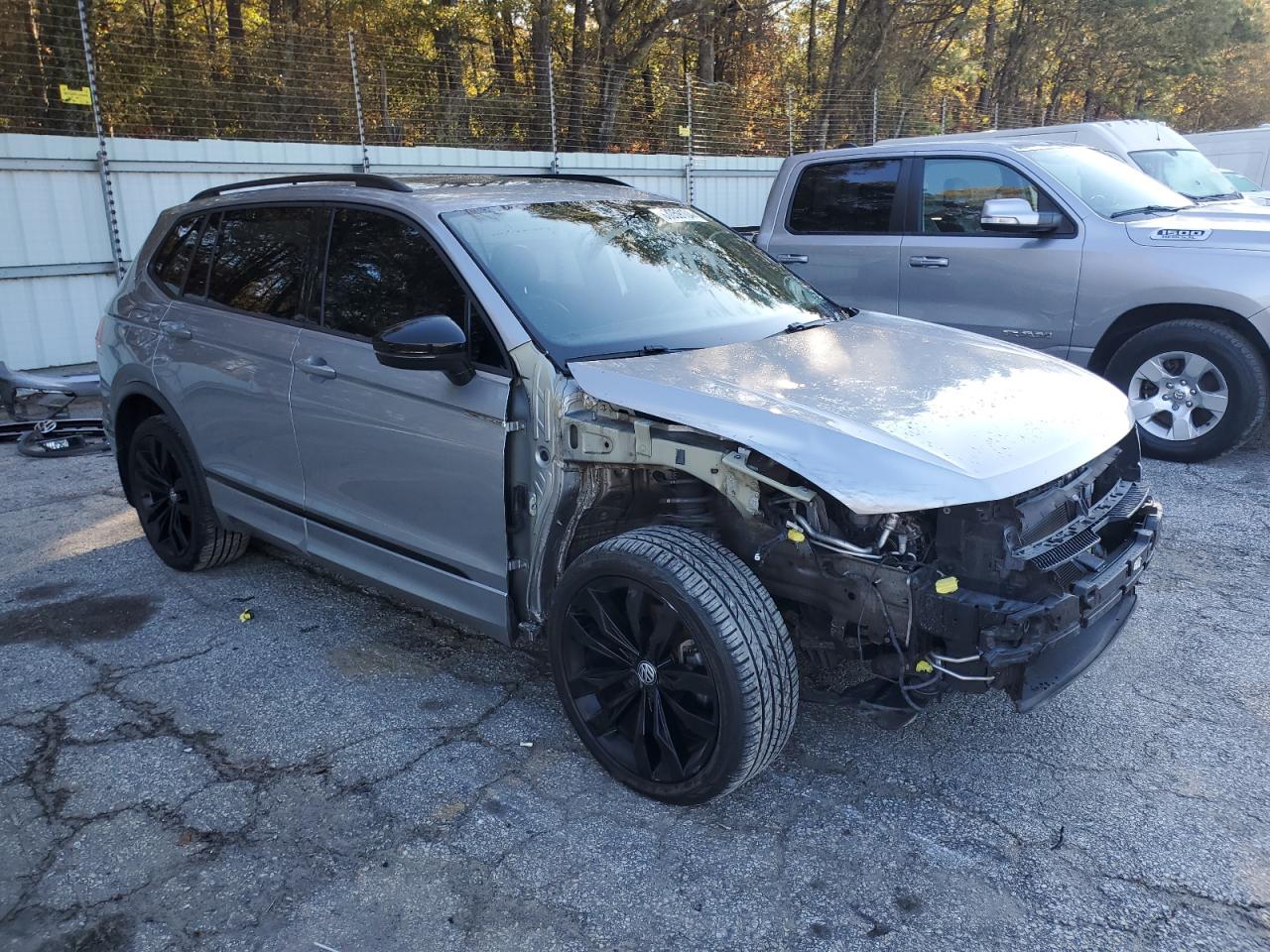 2021 Volkswagen Tiguan VIN 3VV2B7AX7MM065777 Copart auction photo, front end damage thumbnail 4