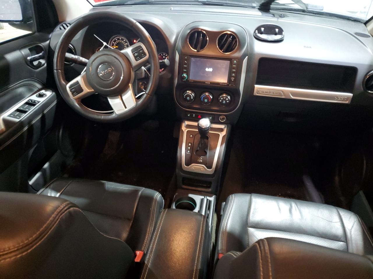 2016 Jeep Compass VIN 1C4NJDEB5GD814099 Copart auction photo, front end / minor dent/scratches damage thumbnail 8