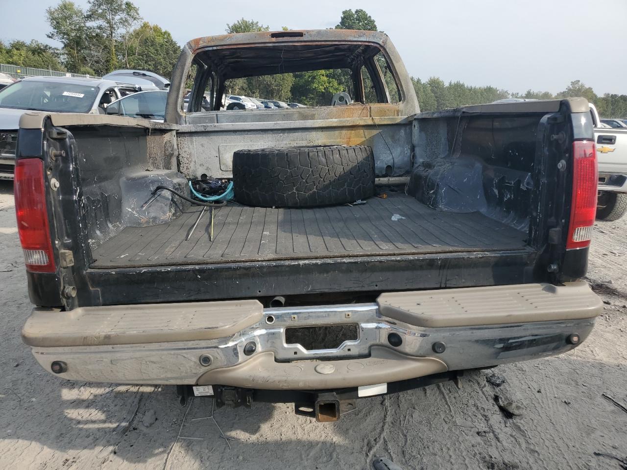 2007 Ford F250 VIN 1FTSW21P97EA05306 copart_com auction photo, burn - engine / burn damage thumbnail 6