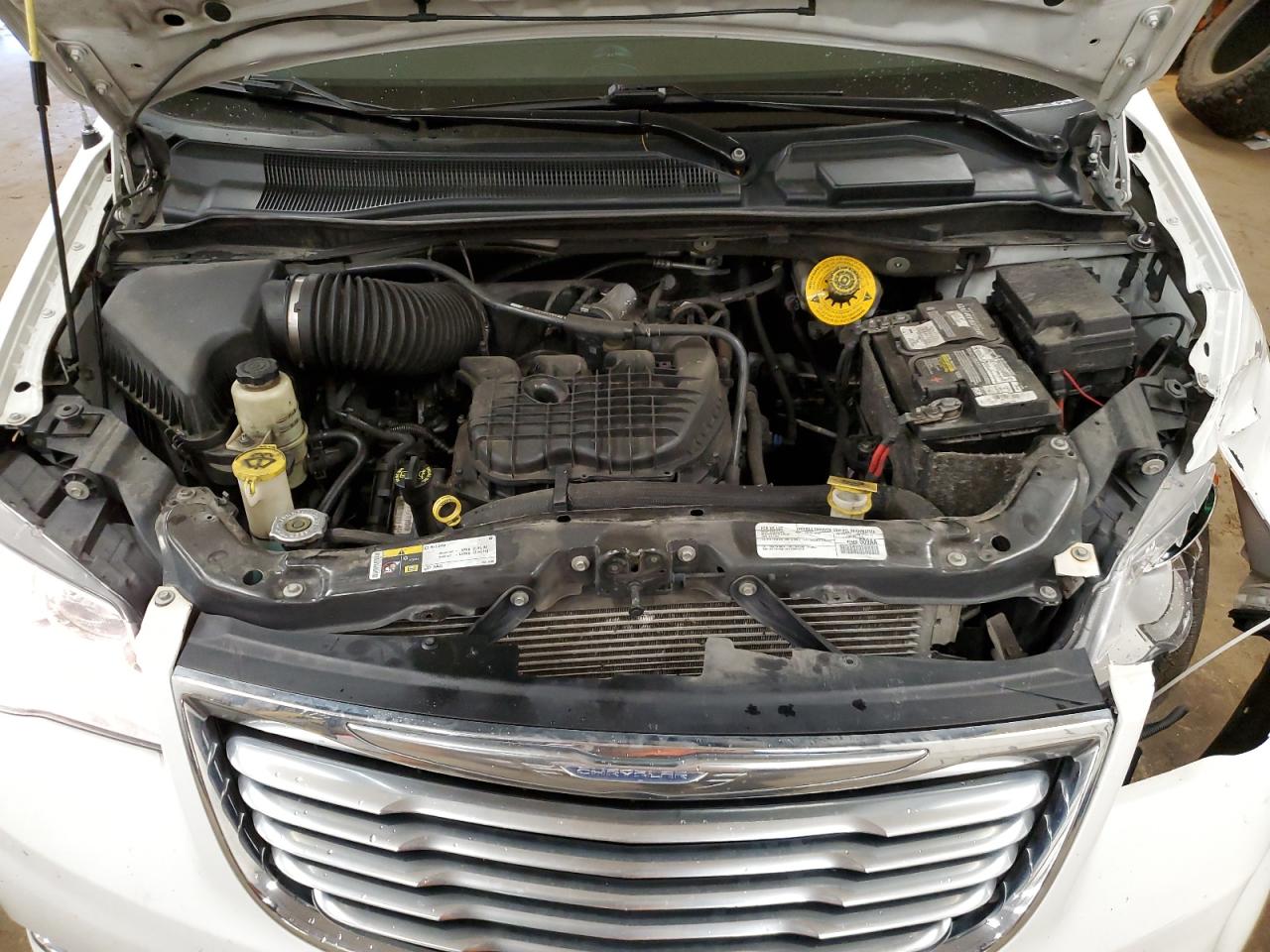 2016 Chrysler Town & Country VIN 2C4RC1BG0GR128611 Copart auction photo, front end damage thumbnail 12